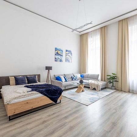 Majestic Dream Home In The Heart Of Budapest Extérieur photo